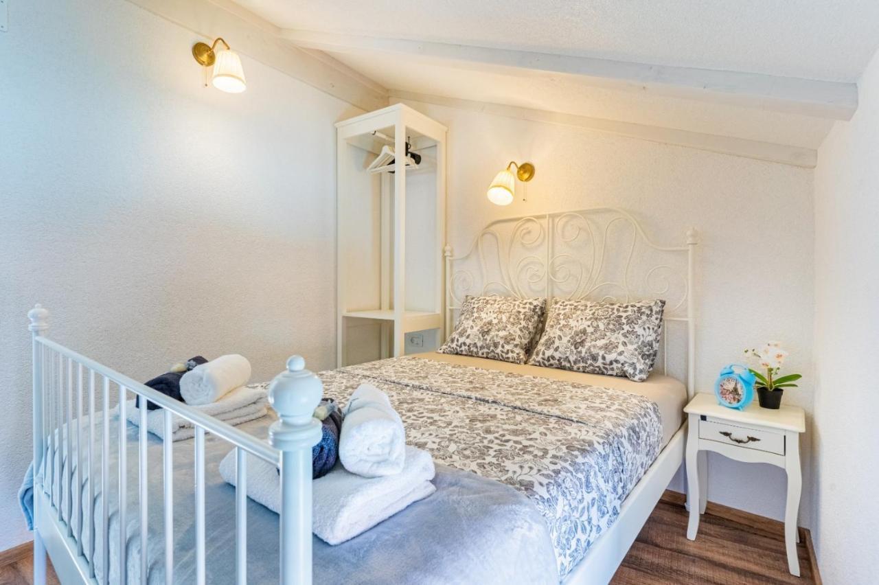 Apartments Rose Црес Экстерьер фото