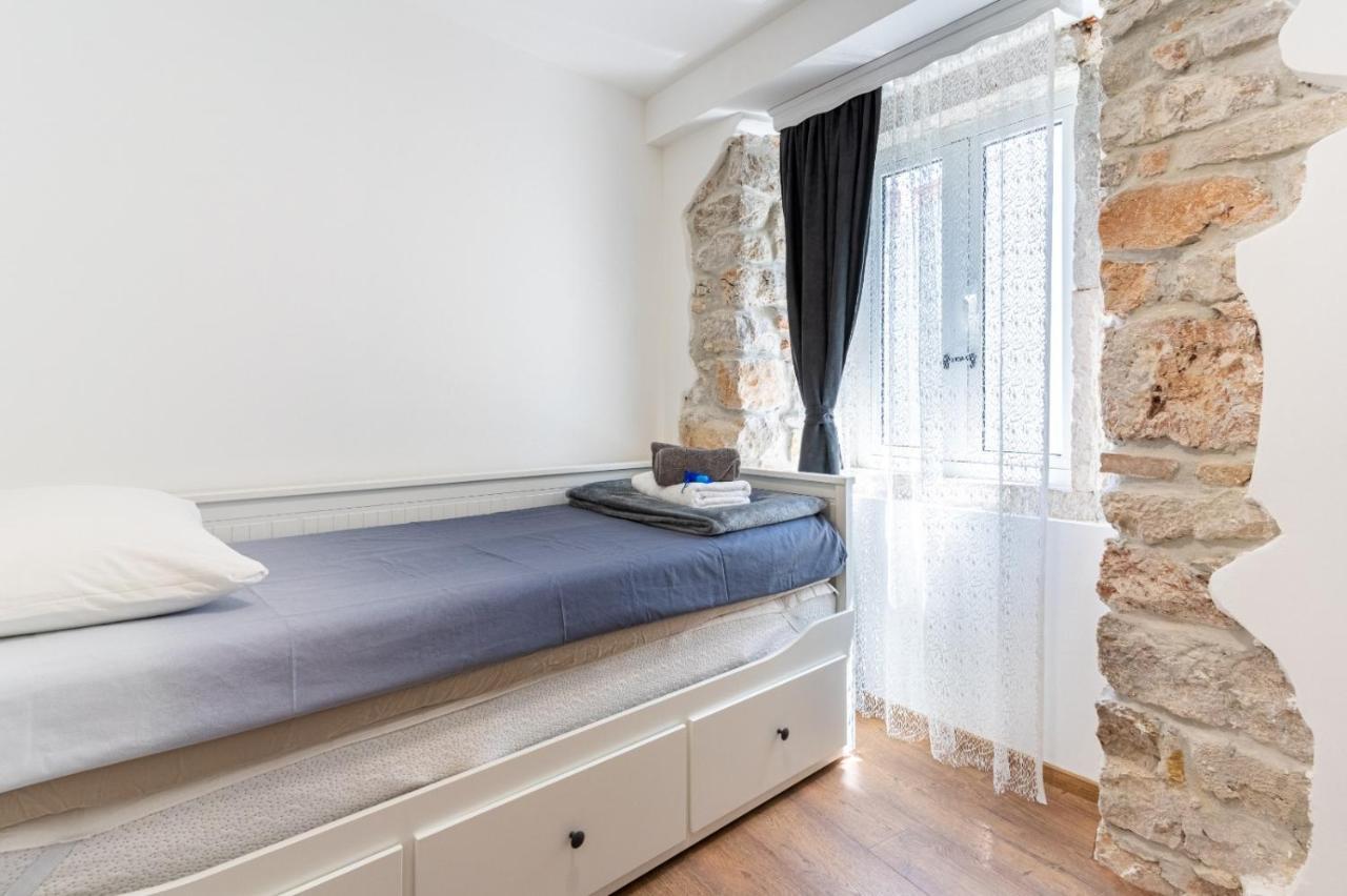 Apartments Rose Црес Экстерьер фото